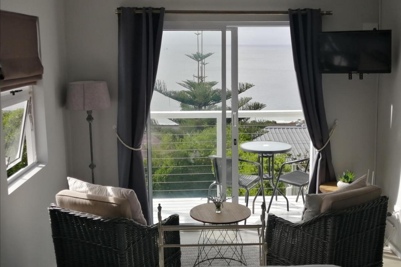 De La Hilcremat Hotel ไซมอนส์ทาวน์ ภายนอก รูปภาพ