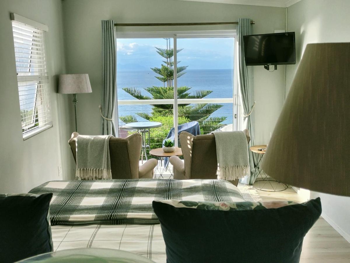 De La Hilcremat Hotel ไซมอนส์ทาวน์ ภายนอก รูปภาพ