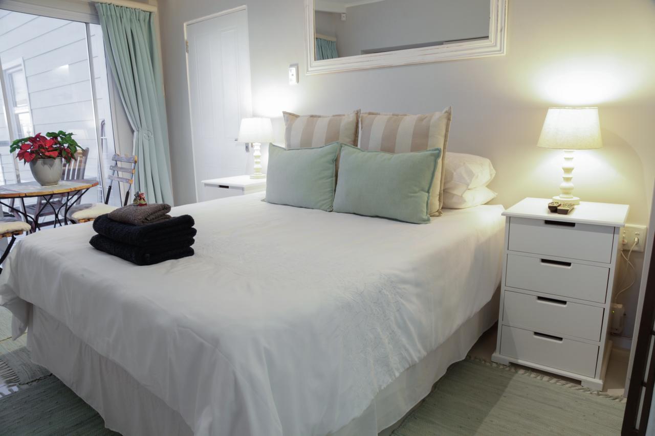 De La Hilcremat Hotel ไซมอนส์ทาวน์ ภายนอก รูปภาพ
